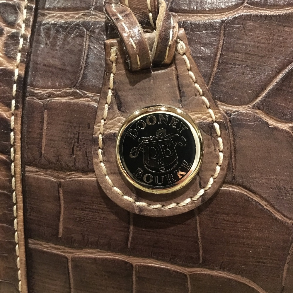 EUC Dooney & Bourke leather bag - Picture 2 of 6